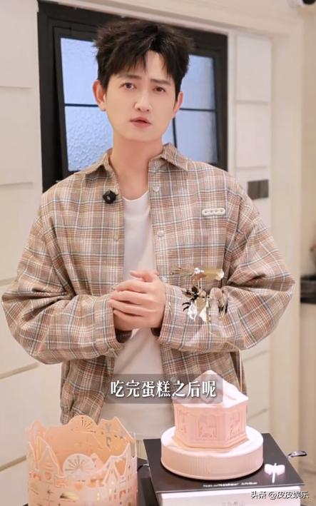 红得快凉得快的明星_00后明星女明星都有谁_娱乐圈明星更新换代快